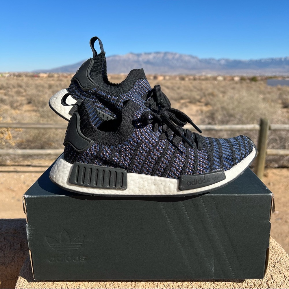 🎉‼️PARTY SALE‼️🎉Adidas NMD R1 STLT PK W.
